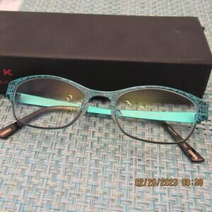 Stylish Metal Frame Glasses – Teal and Black